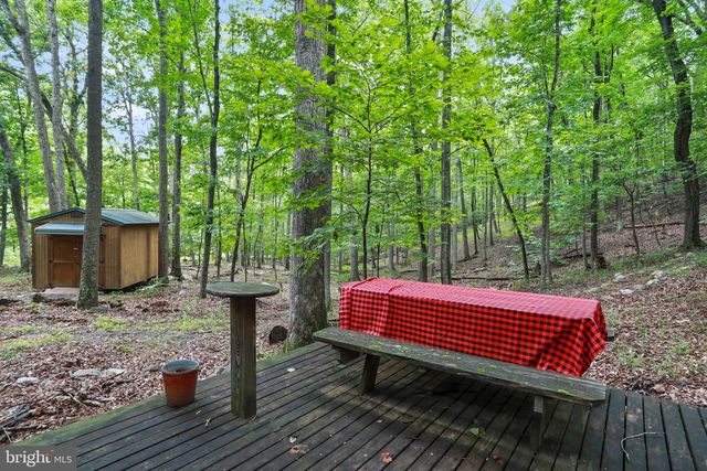 333 ROUSE MOUNTAIN RD, Great Cacapon, WV 25422