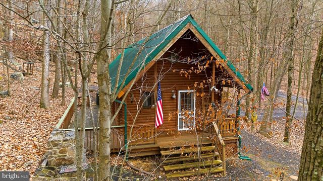 333 ROUSE MOUNTAIN RD, Great Cacapon, WV 25422