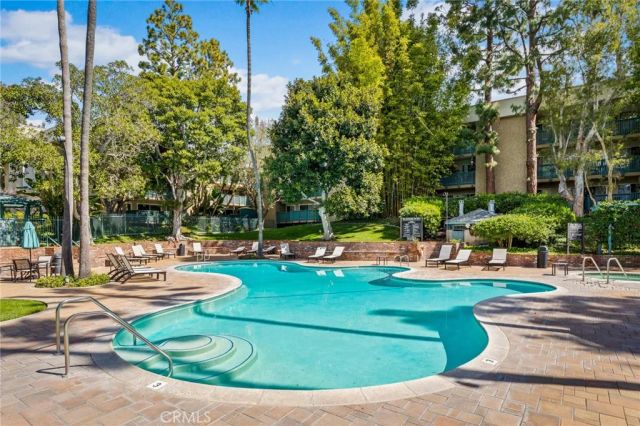 424 N Bellflower Boulevard 304, Long Beach, CA 90814