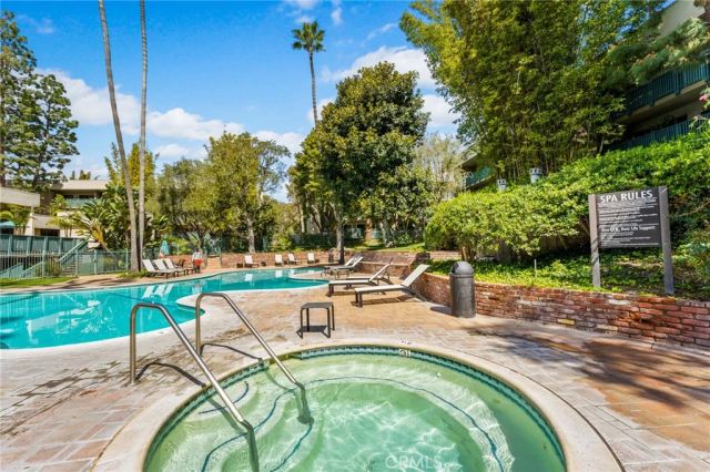 424 N Bellflower Boulevard 304, Long Beach, CA 90814