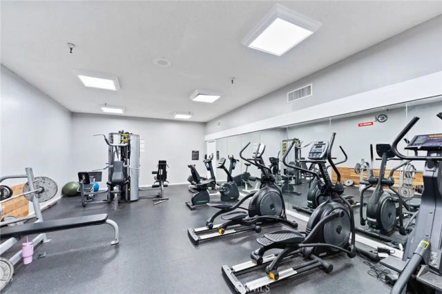 424 N Bellflower Boulevard 304, Long Beach, CA 90814