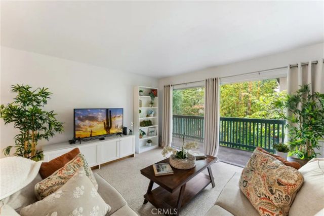 424 N Bellflower Boulevard 304, Long Beach, CA 90814