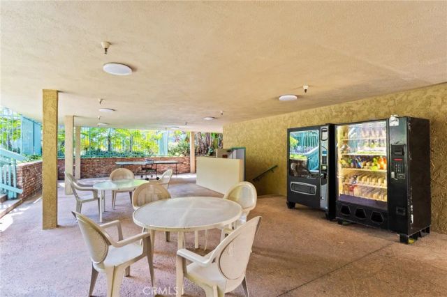 424 N Bellflower Boulevard 304, Long Beach, CA 90814