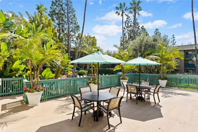 424 N Bellflower Boulevard 304, Long Beach, CA 90814