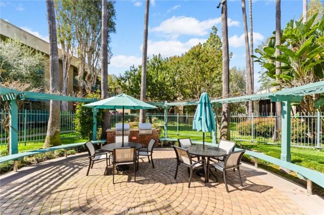 424 N Bellflower Boulevard 304, Long Beach, CA 90814