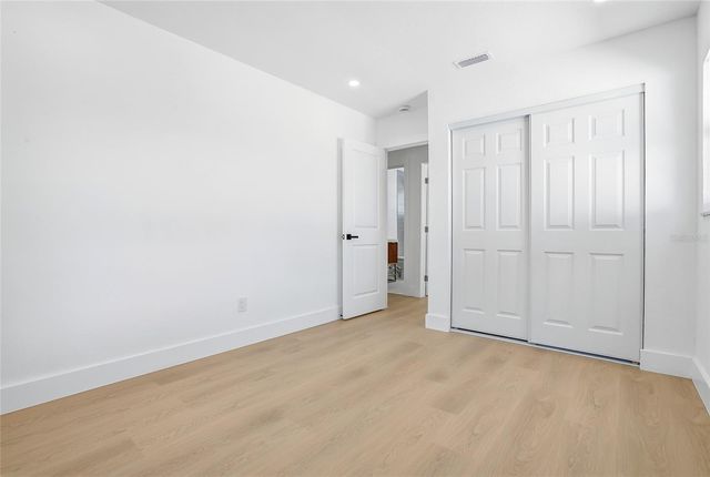 6529 S WEST SHORE CIRCLE, Tampa, FL 33616