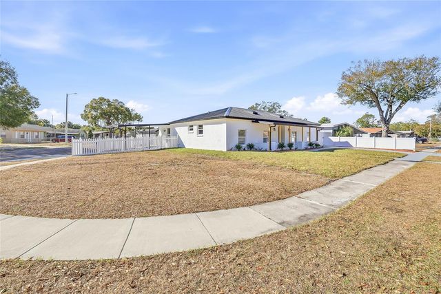 6529 S WEST SHORE CIRCLE, Tampa, FL 33616