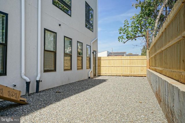 1221-27 N 27TH ST, Philadelphia, PA 19121