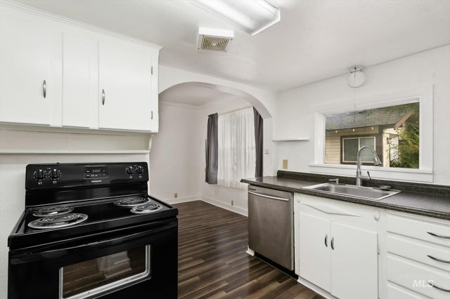 219 24th Ave S, Nampa, ID 83651