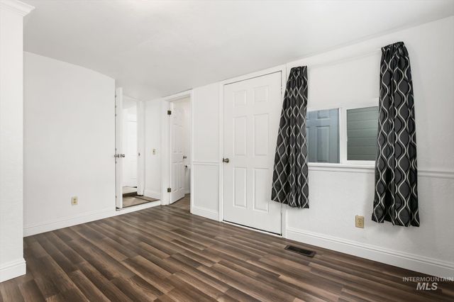 219 24th Ave S, Nampa, ID 83651