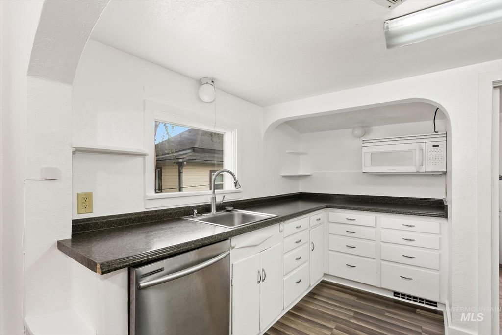 219 24th Ave S, Nampa, ID 83651