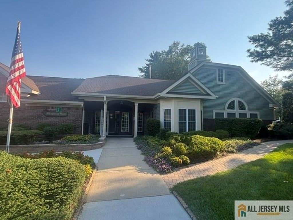 6221 Cedar Court 6221, South Brunswick, NJ 08852