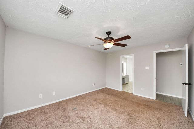 4915 Pecan Grove Drive, Pearland, TX 77584