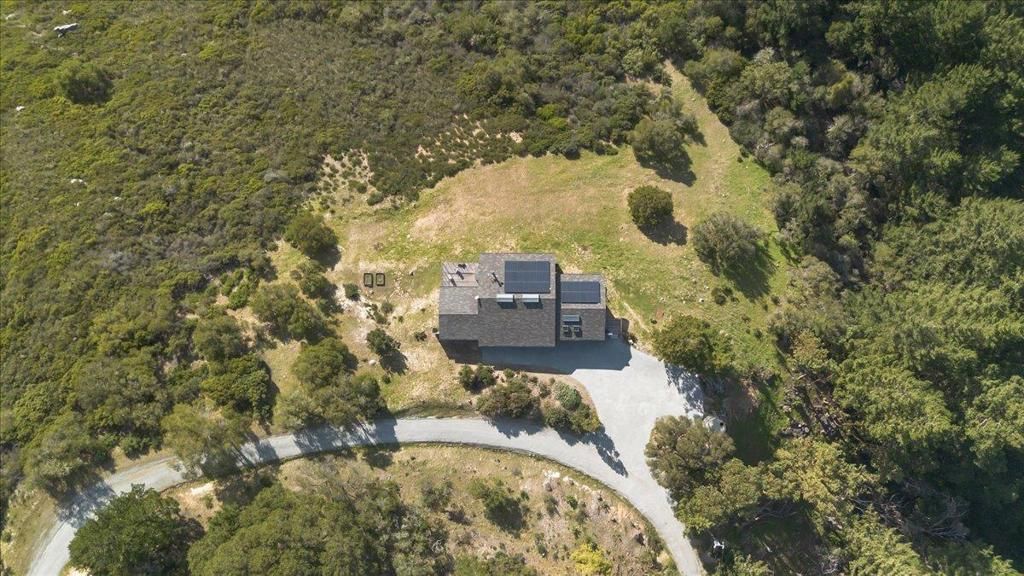 Image 42 of property listing at 12336 Indian Rock Way, Los Gatos, CA 95033