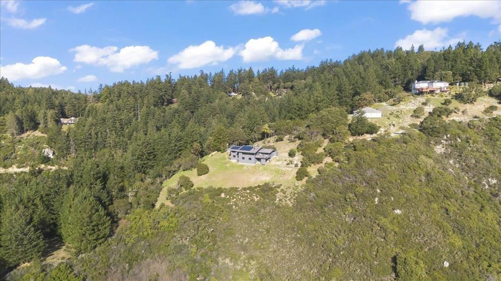 Image 44 of property listing at 12336 Indian Rock Way, Los Gatos, CA 95033