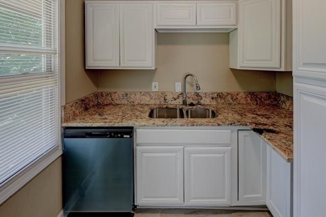 4629 Elmwood Avenue, Kansas City, MO 64130