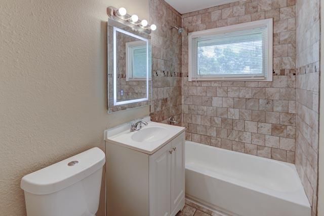 4629 Elmwood Avenue, Kansas City, MO 64130