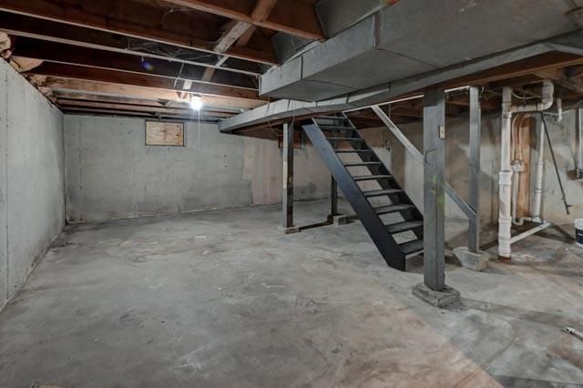 4629 Elmwood Avenue, Kansas City, MO 64130