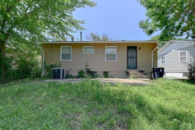 4629 Elmwood Avenue, Kansas City, MO 64130