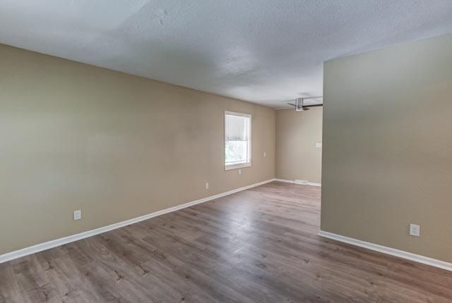 4629 Elmwood Avenue, Kansas City, MO 64130