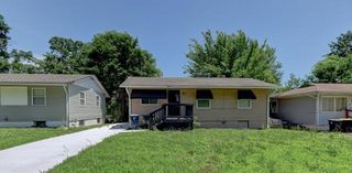4629 Elmwood Avenue, Kansas City, MO 64130
