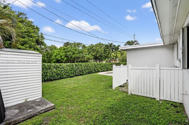 1357 SW 4th Ter, Pompano Beach, FL 33060