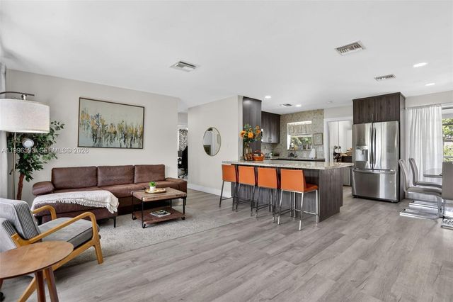 1357 SW 4th Ter, Pompano Beach, FL 33060