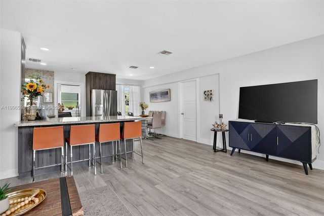 1357 SW 4th Ter, Pompano Beach, FL 33060
