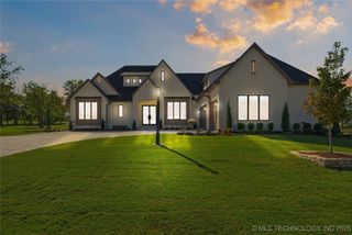 17762 E Patriot Drive, Owasso, OK 74055