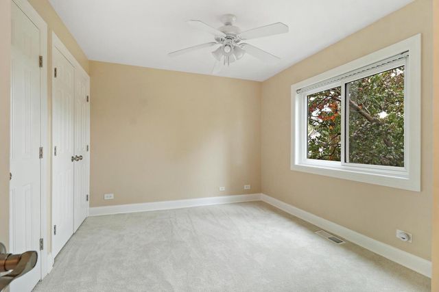 4549 N central Avenue 8, Chicago, IL 60630
