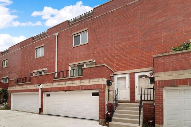 4549 N central Avenue 8, Chicago, IL 60630