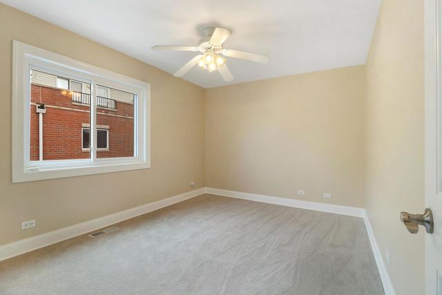 4549 N central Avenue 8, Chicago, IL 60630