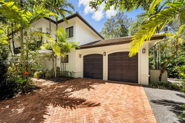 2301 Tigertail Ave, Coconut Grove, FL 33133