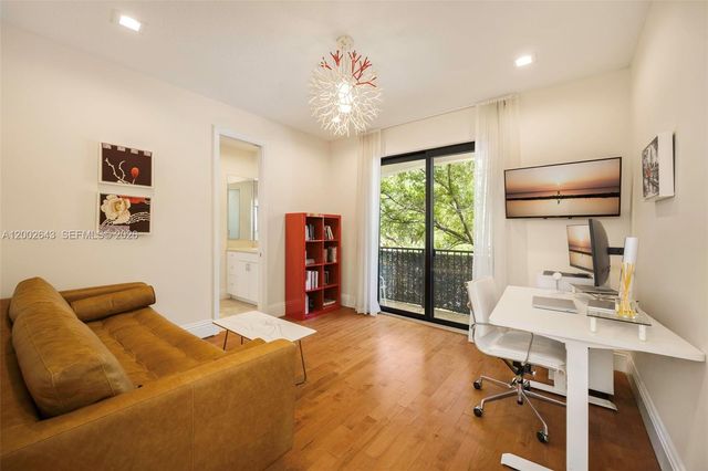 2301 Tigertail Ave, Coconut Grove, FL 33133