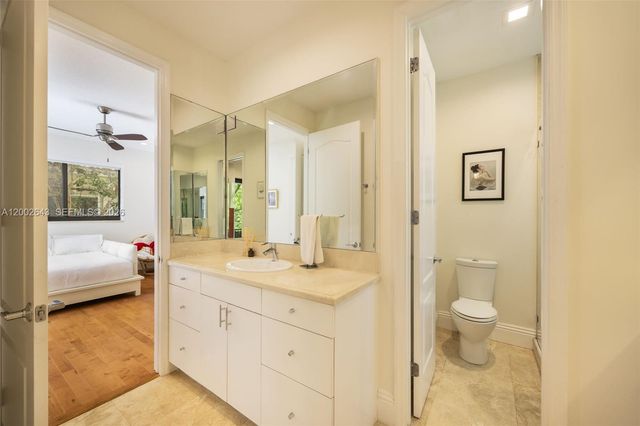 2301 Tigertail Ave, Coconut Grove, FL 33133