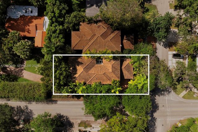 2301 Tigertail Ave, Coconut Grove, FL 33133