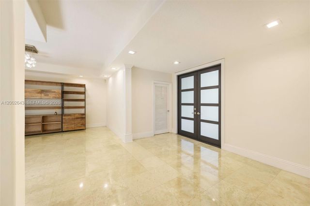 2301 Tigertail Ave, Coconut Grove, FL 33133