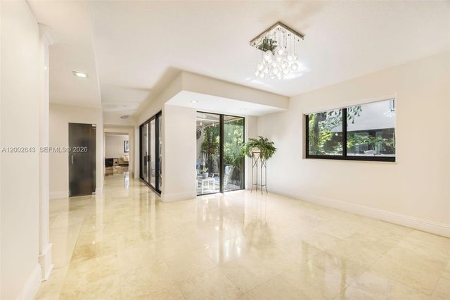 2301 Tigertail Ave, Coconut Grove, FL 33133