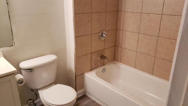 2111 R W Bivens Lane, Fort Worth, TX 76105
