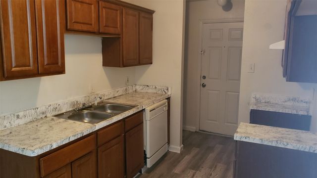 2111 R W Bivens Lane, Fort Worth, TX 76105