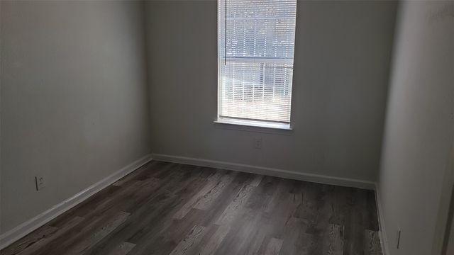 2111 R W Bivens Lane, Fort Worth, TX 76105