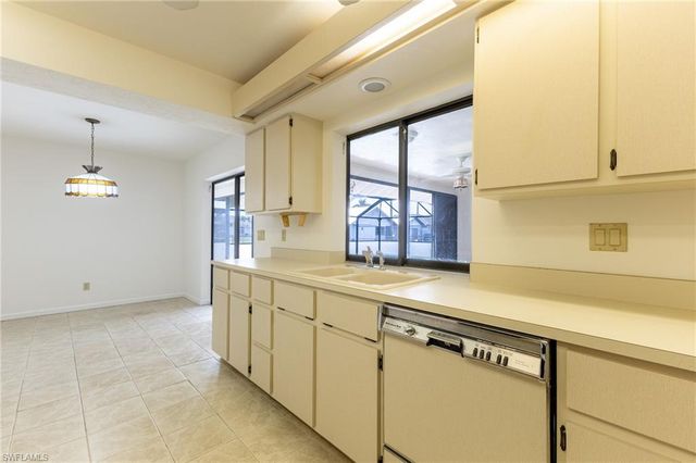 124 SE 39th TER, Cape Coral, FL 33904