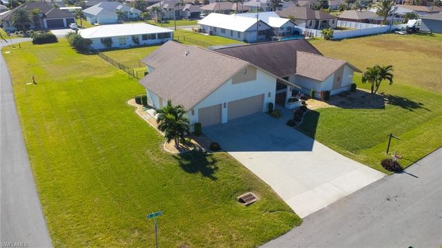 124 SE 39th TER, Cape Coral, FL 33904