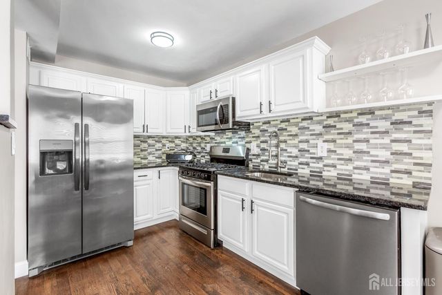 61 Lawrence Street, New Brunswick, NJ 08901