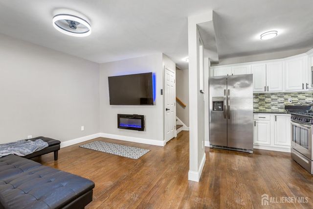 61 Lawrence Street, New Brunswick, NJ 08901
