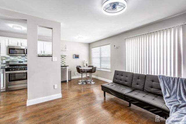 61 Lawrence Street, New Brunswick, NJ 08901