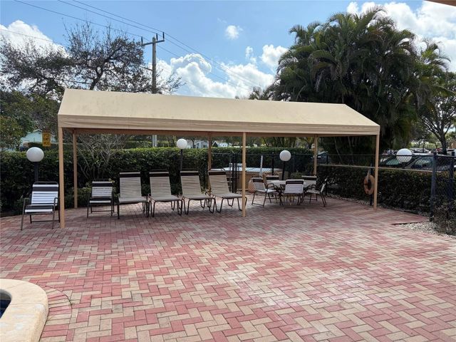 6022 Coral Lake Drive 210, Pompano Beach, FL 33063