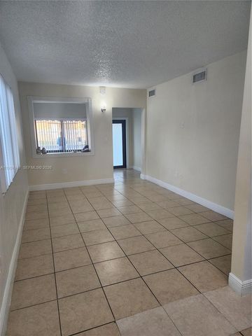 310-312 SW 36th Ave, Miami, FL 33135