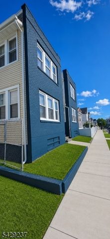16 Boylan St, Newark City, NJ 07106
