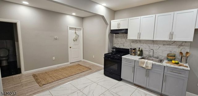 16 Boylan St, Newark City, NJ 07106